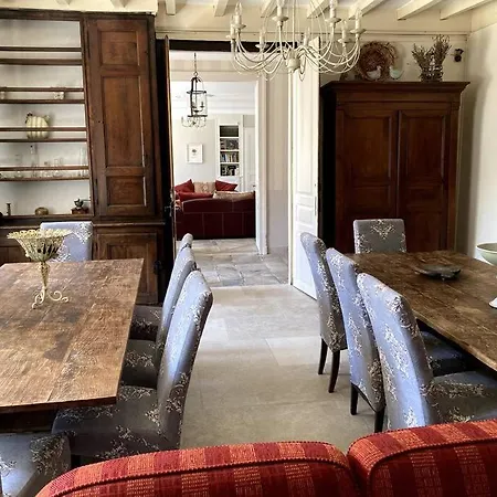 Belle Et Confortable Demeure Du Xvii Eme Siecle Holiday home *