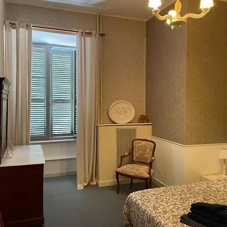 Belle Et Confortable Demeure Du Xvii Eme Siecle * Champagnac (Auvergne)