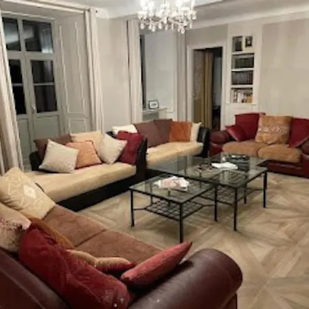 Belle Et Confortable Demeure Du Xvii Eme Siecle Holiday home *